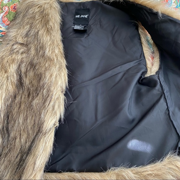 Faux Fur Vest - Picture 5 of 6